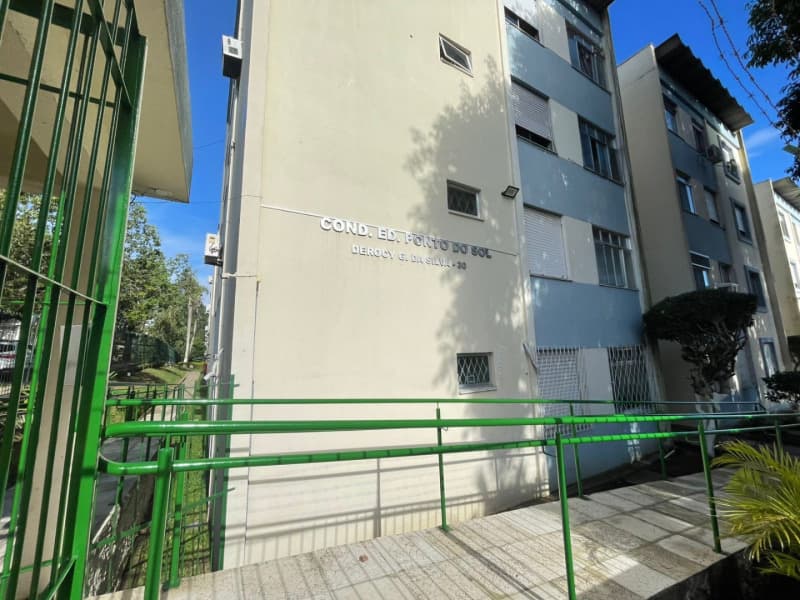 Foto 2 de 7: Apartamento em leilão em Porto Alegre - RS — LOTE 001 APARTAMENTO DE 02 DORMITÓRIOS COM VAGA ROTATIVA (DESOCUPADO) NO BAIRRO VILA NOVA