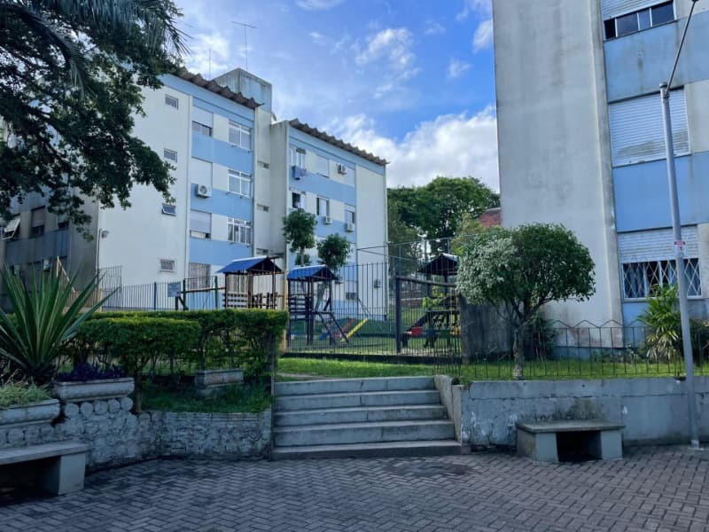 Foto 4 de 7: Apartamento em leilão em Porto Alegre - RS — LOTE 001 APARTAMENTO DE 02 DORMITÓRIOS COM VAGA ROTATIVA (DESOCUPADO) NO BAIRRO VILA NOVA