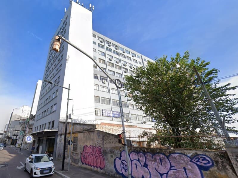 Foto 2 de 5: Comercial em leilão em Porto Alegre - RS — LOTE 001 CONJUNTOS NO BAIRRO CENTRO