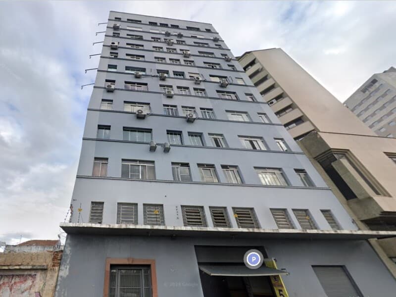 Foto 5 de 5: Comercial em leilão em Porto Alegre - RS — LOTE 001 CONJUNTOS NO BAIRRO CENTRO