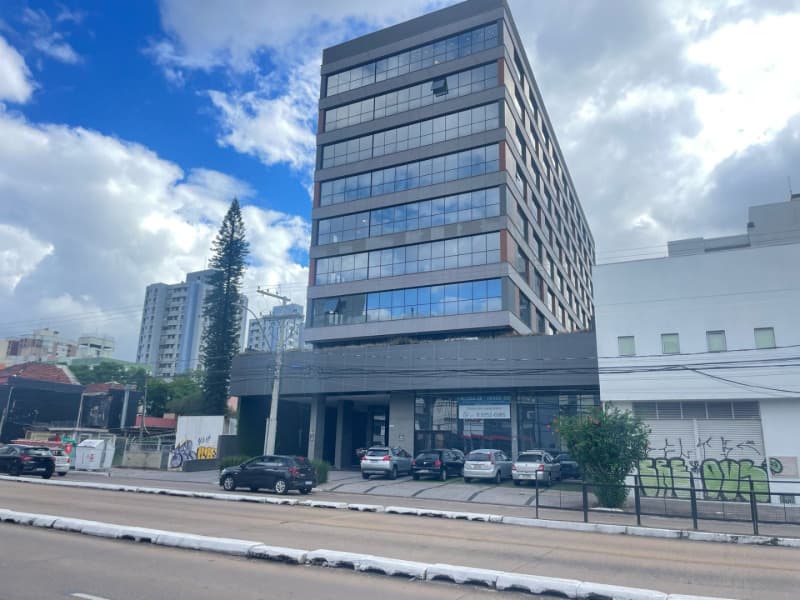 Foto 1 de 7: Comercial em leilão em Porto Alegre - RS — LOTE 001 SALA COMERCIAL(DESOCUPADA) NA AVENIDA ÉRICO VERISSÍMO
