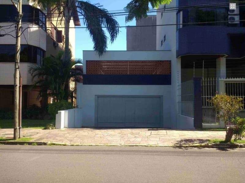 Foto 2 de 3: Comercial em leilão em Porto Alegre - RS — LOTE 001 BOXES NO BAIRRO JARDIM ITÚ