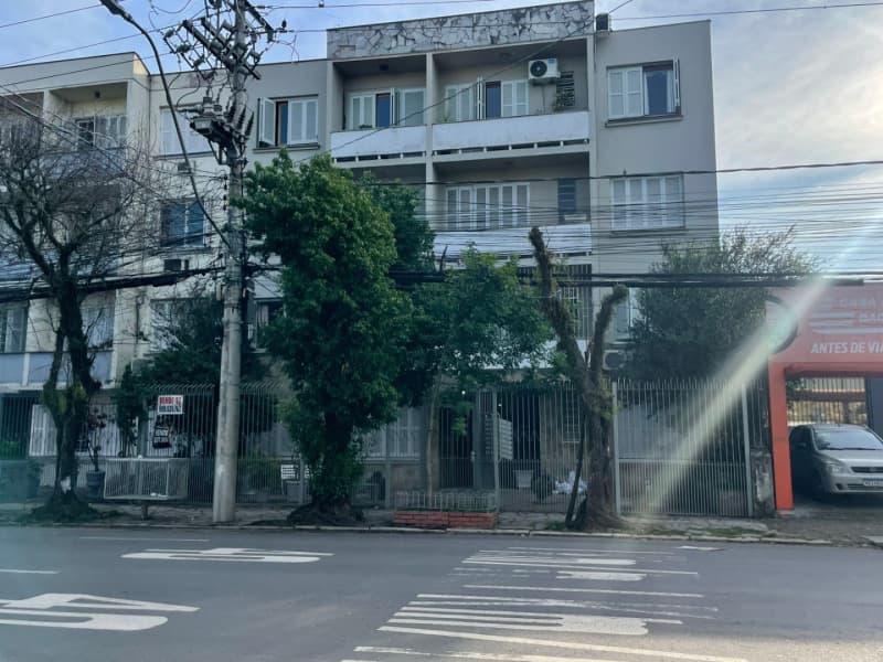 Foto 5 de 7: Apartamento em leilão em Porto Alegre - RS — LOTE 001 APARTAMENTO NO BAIRRO NAVEGANTES