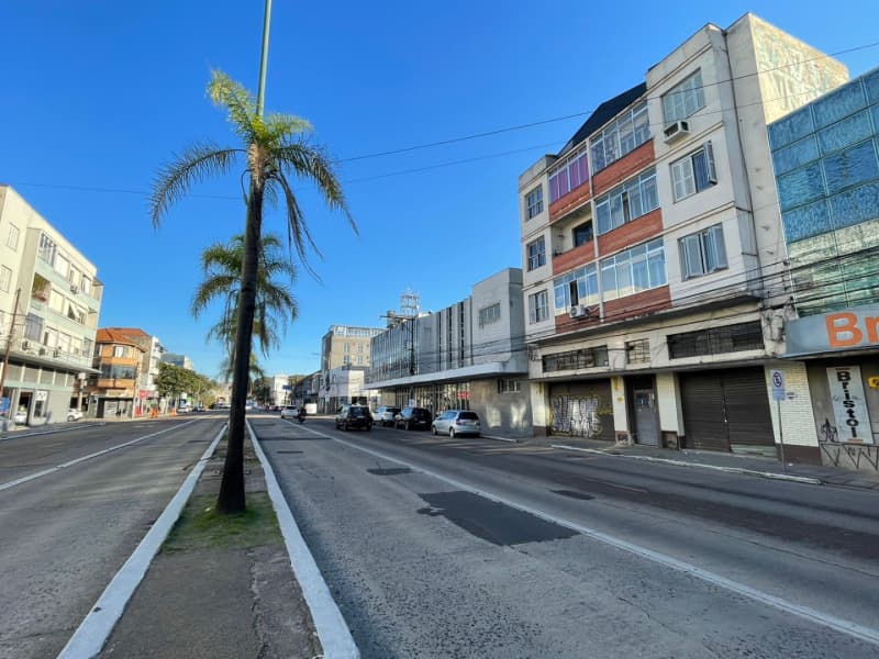 Foto 2 de 4: Apartamento em leilão em Porto Alegre - RS — LOTE 001 APARTAMENTO NO BAIRRO FLORESTA