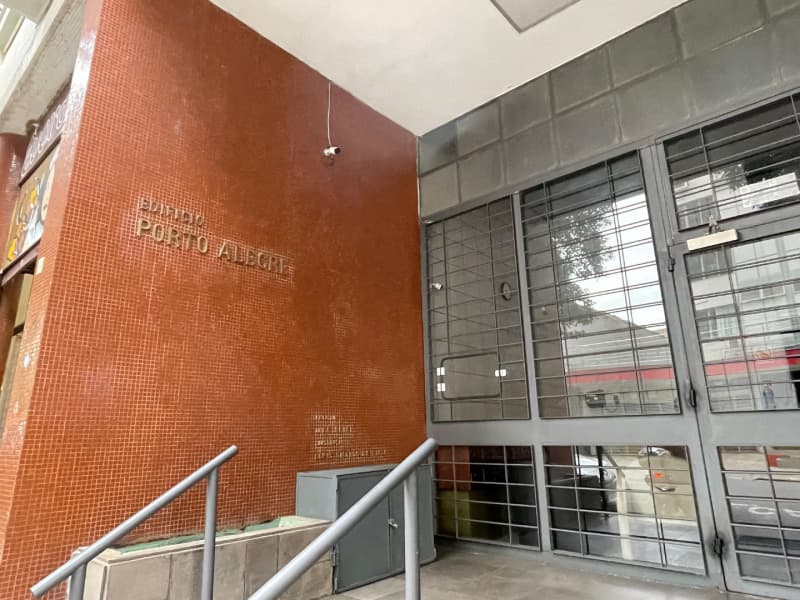 Foto 4 de 5: Apartamento em leilão em Porto Alegre - RS — LOTE 001 APARTAMENTO DE 02 DORMITÓRIOS (DESOCUPADO) NO BAIRRO CENTRO NA RUA DUQUE DE CAXIAS