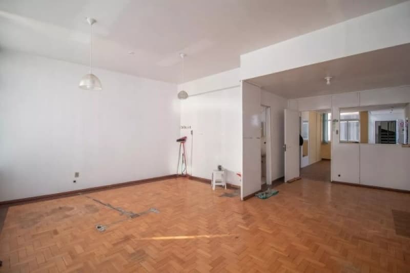 Foto 4 de 9: Apartamento em leilão em Porto Alegre - RS — LOTE 001 APARTAMENTO DE 02 DORMITÓRIOS (DESOCUPADO) NO BAIRRO CENTRO - EXTRAJUDICIAL