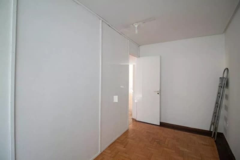 Foto 6 de 9: Apartamento em leilão em Porto Alegre - RS — LOTE 001 APARTAMENTO DE 02 DORMITÓRIOS (DESOCUPADO) NO BAIRRO CENTRO - EXTRAJUDICIAL