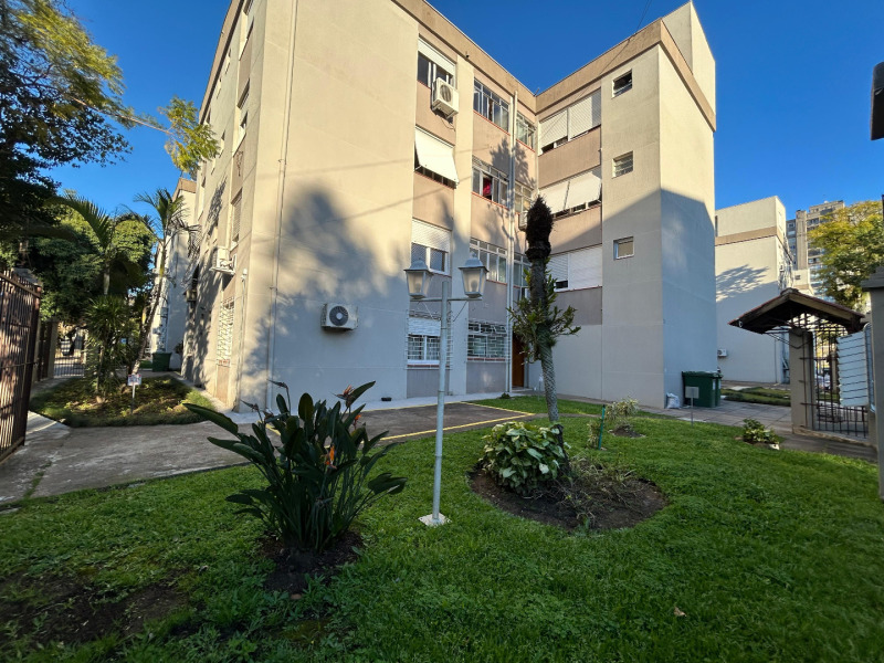 Foto 3 de 6: Apartamento em leilão em Porto Alegre - RS — LOTE 001 APARTAMENTO NO BAIRRO VILA IPIRANGA