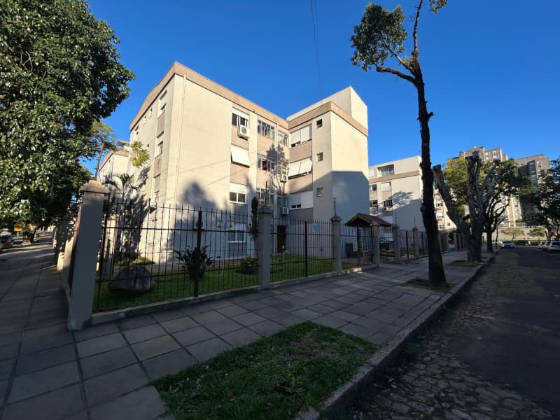 Foto 4 de 6: Apartamento em leilão em Porto Alegre - RS — LOTE 001 APARTAMENTO NO BAIRRO VILA IPIRANGA
