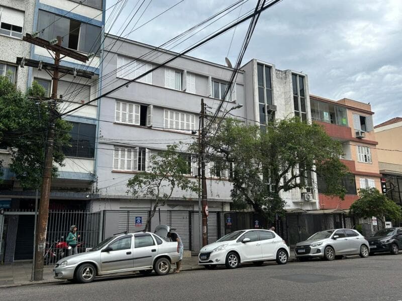 Foto 1 de 7: Apartamento em leilão em Porto Alegre - RS, bairro Cidade Baixa — LOTE 001 APARTAMENTO NO BAIRRO CIDADE BAIXA