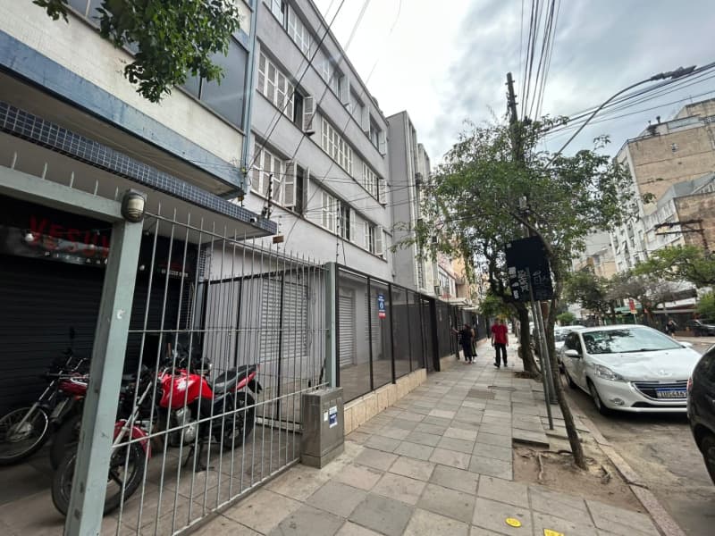 Foto 3 de 7: Apartamento em leilão em Porto Alegre - RS, bairro Cidade Baixa — LOTE 001 APARTAMENTO NO BAIRRO CIDADE BAIXA