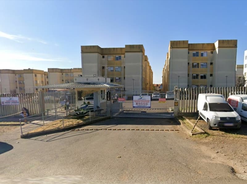 Foto 1 de 3: Apartamento em leilão em Curitiba - PR — LOTE 001 APARTAMENTO NO BAIRRO GANCHINHO EM CURITIBA/PR