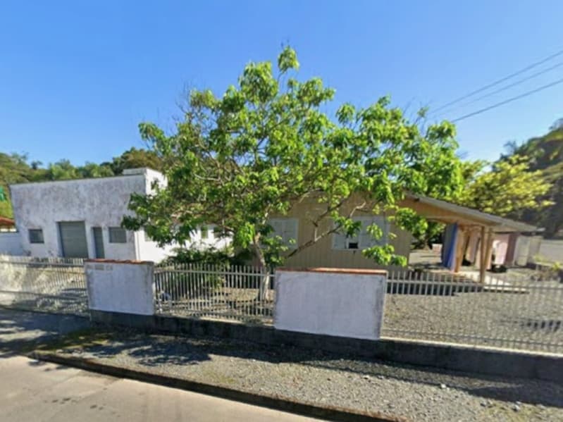 Foto 2 de 2: Terreno em leilão em Joinville - SC, bairro Glória — LOTE 001 TERRENO COM CASAS NO BAIRRO GLÓRIA EM JOINVILLE/SC
