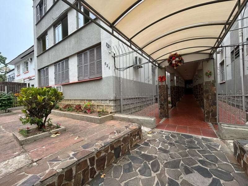 Foto 5 de 8: Apartamento em leilão em Porto Alegre - RS, bairro Azenha — LOTE 001 APARTAMENTO (DESOCUPADO) NO BAIRRO AZENHA