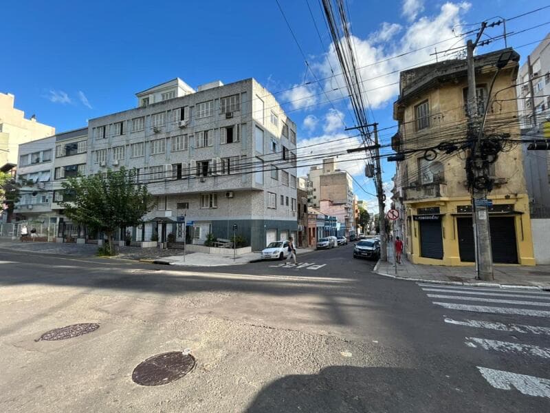 Foto 3 de 9: Apartamento em leilão em Porto Alegre - RS, bairro Centro — LOTE 001 APARTAMENTO NO BAIRRO CENTRO