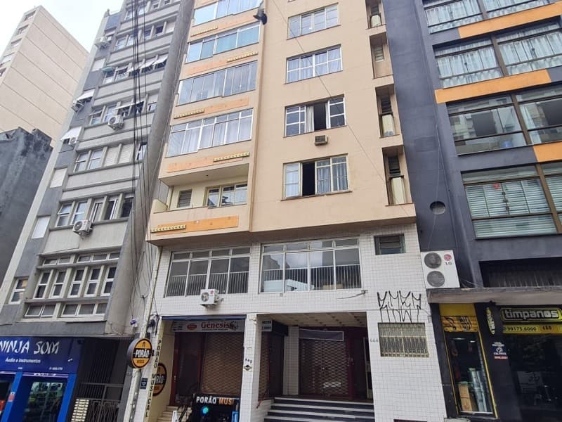Foto 4 de 11: Apartamento em leilão em Porto Alegre - RS, bairro Centro — LOTE 001 APARTAMENTO NO CENTRO