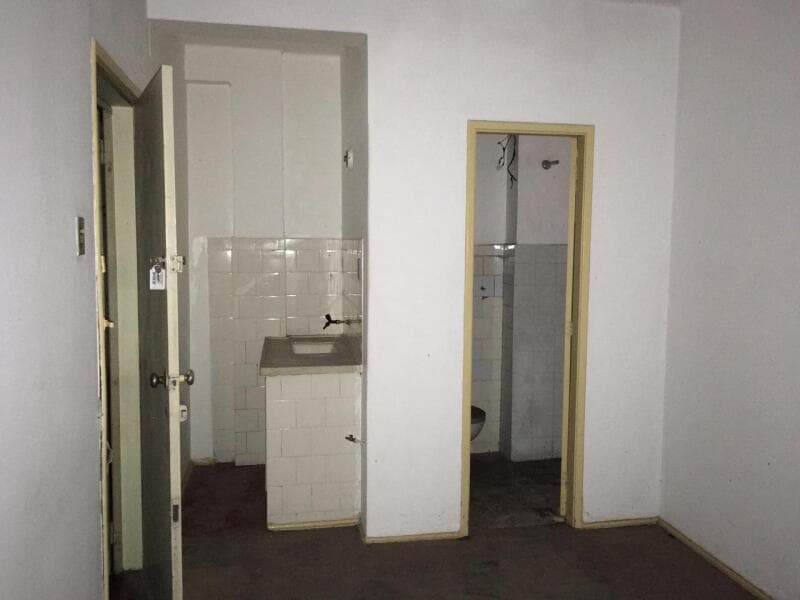 Foto 9 de 11: Apartamento em leilão em Porto Alegre - RS, bairro Centro — LOTE 001 APARTAMENTO NO CENTRO