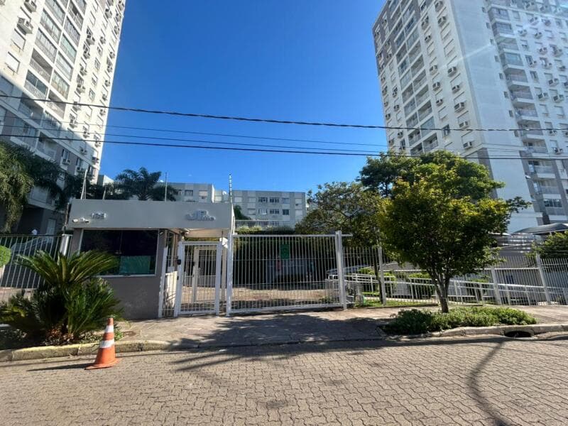 Foto 3 de 3: Vaga de Garagem em leilão em Porto Alegre - RS, bairro Cristo Redentor — LOTE 001 BOX NO BAIRRO CRISTO REDENTOR