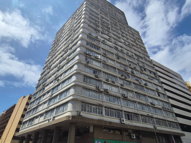 Foto 1 de 6: Comercial em leilão em Porto Alegre - RS, bairro Centro — LOTE 001 CONJUNTO NO BAIRRO CENTRO NO EDIFÍCIO COLISEU