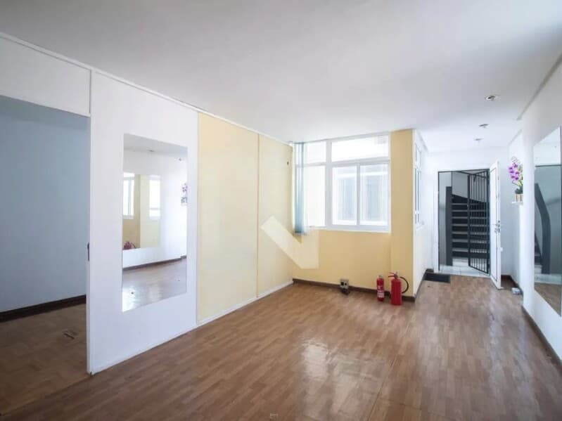 Foto 2 de 10: Apartamento em leilão em Porto Alegre - RS, bairro Centro — LOTE 001 APARTAMENTO DE 02 DORMITÓRIOS (DESOCUPADO) NO BAIRRO CENTRO - EXTRAJUDICIAL