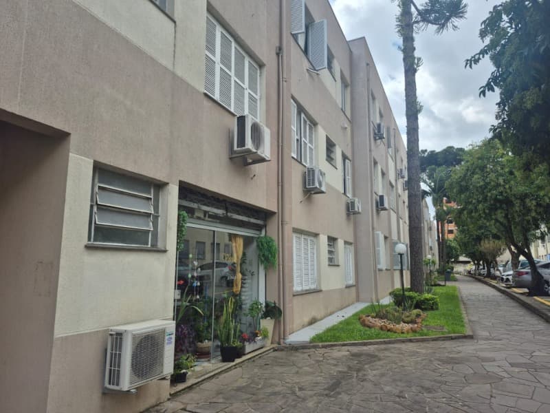 Foto 11 de 12: Comercial em leilão em Porto Alegre - RS, bairro Cristo Redentor — LOTE 001 LOJA PRÓXIMA AO HOSPITAL CONCEIÇÃO NO BAIRRO CRISTO REDENTOR