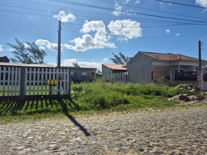 Foto 2 de 7: Terreno em leilão em Capão Da Canoa - RS, bairro Praia Atlântida Sul — LOTE 001 TERRENO URBANO EM ATLÂNTIDA SUL - LITORAL