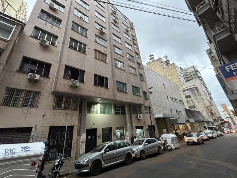 Foto 2 de 4: Apartamento em leilão em Porto Alegre - RS, bairro Centro — LOTE 001 APARTAMENTO NO BAIRRO CENTRO