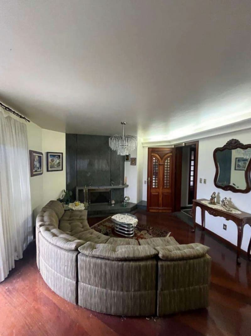 Foto 7 de 16: Apartamento em leilão em Blumenau - SC, bairro Ponta Aguda — LOTE 001 APARTAMENTO DUPLEX COBERTURA (DESOCUPADO) COM 514,69m2 E 4 VAGAS DE GARAGEM NO BAIRRO PONTA