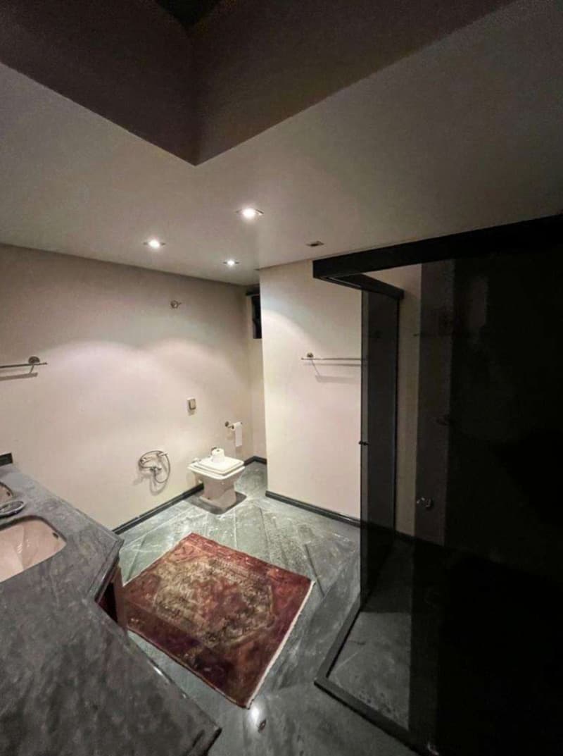 Foto 10 de 16: Apartamento em leilão em Blumenau - SC, bairro Ponta Aguda — LOTE 001 APARTAMENTO DUPLEX COBERTURA (DESOCUPADO) COM 514,69m2 E 4 VAGAS DE GARAGEM NO BAIRRO PONTA