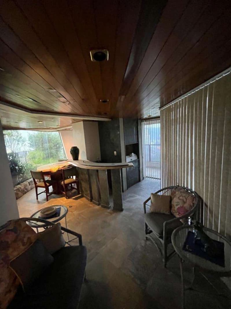 Foto 11 de 16: Apartamento em leilão em Blumenau - SC, bairro Ponta Aguda — LOTE 001 APARTAMENTO DUPLEX COBERTURA (DESOCUPADO) COM 514,69m2 E 4 VAGAS DE GARAGEM NO BAIRRO PONTA