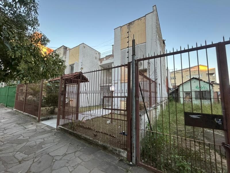 Foto 4 de 7: Apartamento em leilão em Porto Alegre - RS, bairro Tristeza — LOTE 001 APARTAMENTO (DESOCUPADO) NO BAIRRO TRISTEZA