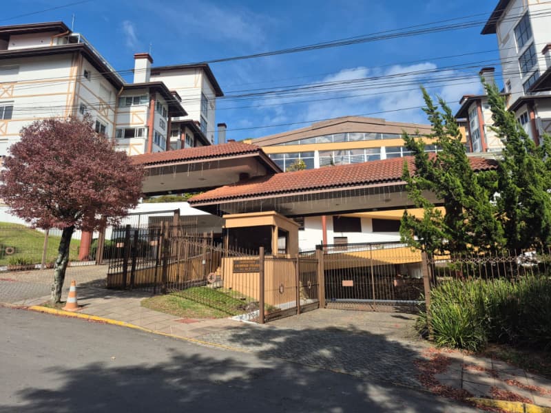 Foto 4 de 8: Apartamento em leilão em Porto Alegre - RS — LOTE 001 APARTAMENTO COM BOX EM GRAMADO/RS