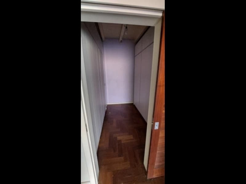 Foto 13 de 25: Casa em leilão em Porto Alegre - RS, bairro Teresópolis — LOTE 001 EXCELENTE CASA NO BAIRRO TERESÓPOLIS