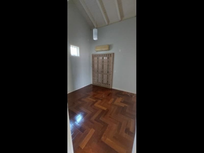 Foto 17 de 25: Casa em leilão em Porto Alegre - RS, bairro Teresópolis — LOTE 001 EXCELENTE CASA NO BAIRRO TERESÓPOLIS