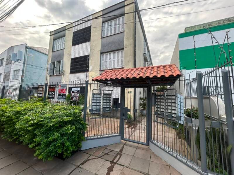 Foto 1 de 8: Apartamento em leilão em Porto Alegre - RS, bairro Menino Deus — LOTE 001 APARTAMENTO NO BAIRRO MENINO DEUS