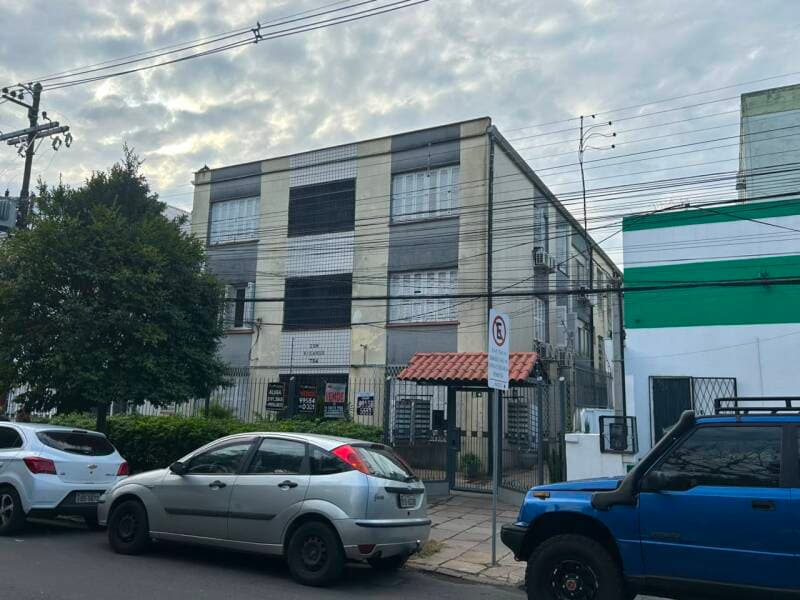 Foto 4 de 8: Apartamento em leilão em Porto Alegre - RS, bairro Menino Deus — LOTE 001 APARTAMENTO NO BAIRRO MENINO DEUS