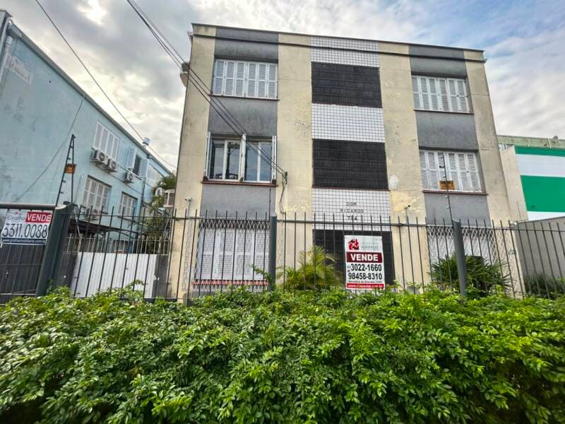 Foto 8 de 8: Apartamento em leilão em Porto Alegre - RS, bairro Menino Deus — LOTE 001 APARTAMENTO NO BAIRRO MENINO DEUS