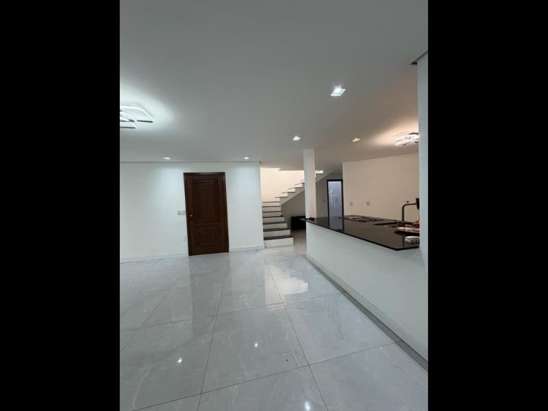 Foto 7 de 26: Casa em leilão em Porto Alegre - RS, bairro Cristal — LOTE 001 CASA (DESOCUPADA) NA AVENIDA PINHEIRO BORDA (PRÓXIMA AO PONTAL SHOPPING)