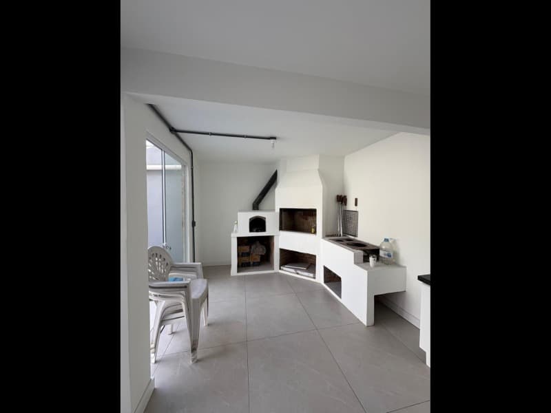 Foto 9 de 26: Casa em leilão em Porto Alegre - RS, bairro Cristal — LOTE 001 CASA (DESOCUPADA) NA AVENIDA PINHEIRO BORDA (PRÓXIMA AO PONTAL SHOPPING)