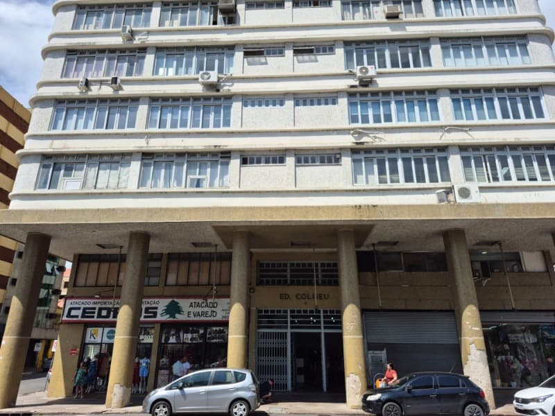 Foto 3 de 4: Comercial em leilão em Porto Alegre - RS, bairro Centro — LOTE 002 SALA (DESOCUPADA) NO EDIFÍCIO COLISEU NO BAIRRO CENTRO