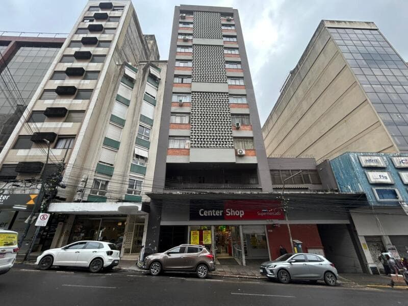 Foto 2 de 4: Apartamento em leilão em Porto Alegre - RS, bairro Centro — LOTE 001 APARTAMENTO (DESOCUPADO) NO BAIRRO CENTRO