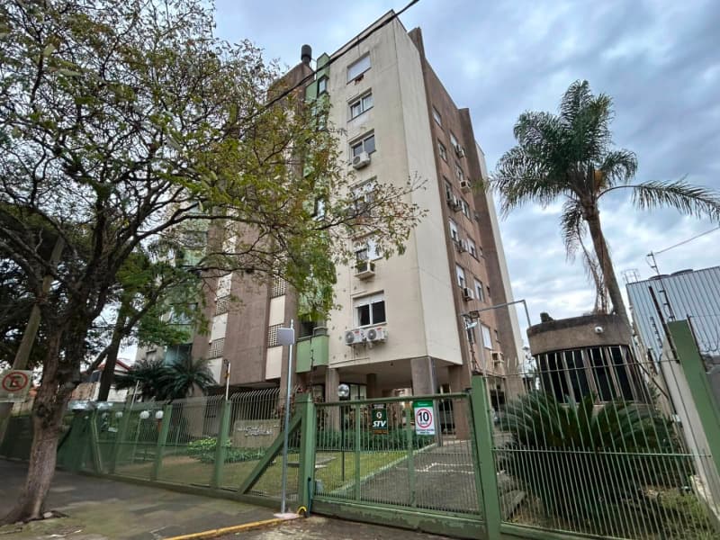 Foto 3 de 4: Vaga de Garagem em leilão em Porto Alegre - RS, bairro Cavalhada — LOTE 001 ESTACIONAMENTO COBERTO NO BAIRRO CAVALHADA