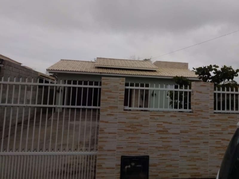 Foto 2 de 3: Casa em leilão em Imbituba - SC, bairro Guaiuba — LOTE 001 DIREITOS POSSESSÓRIOS SOBRE CASA NO BAIRRO GUAIUBA EM IMBITUBA/SC