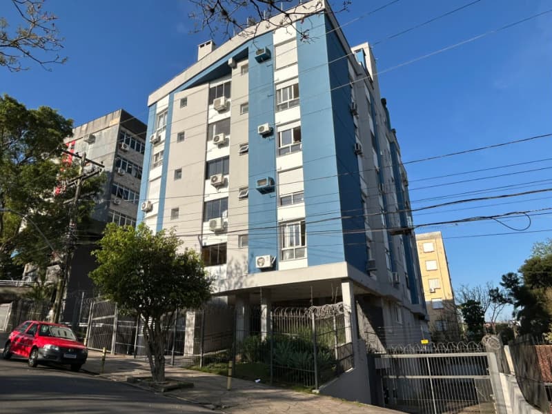 Foto 1 de 7: Apartamento em leilão em Porto Alegre - RS, bairro Vila Bom Jesus — LOTE 001 COBERTURA COM DUAS VAGAS DE ESTACIONAMENTO NO BAIRRO VILA BOM JESUS