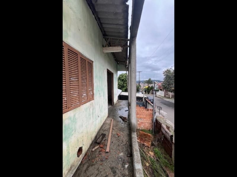 Foto 5 de 16: Terreno em leilão em Alvorada - RS — LOTE 001 TERRENO (COM CONSTRUÇÃO INACABADA) NO LOTEAMENTO ALGARVE EM ALVORADA / RS
