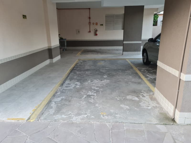 Foto 5 de 6: Vaga de Garagem em leilão em Porto Alegre - RS, bairro Cristal — LOTE 001 ESTACIONAMENTO NO BAIRRO CRISTAL