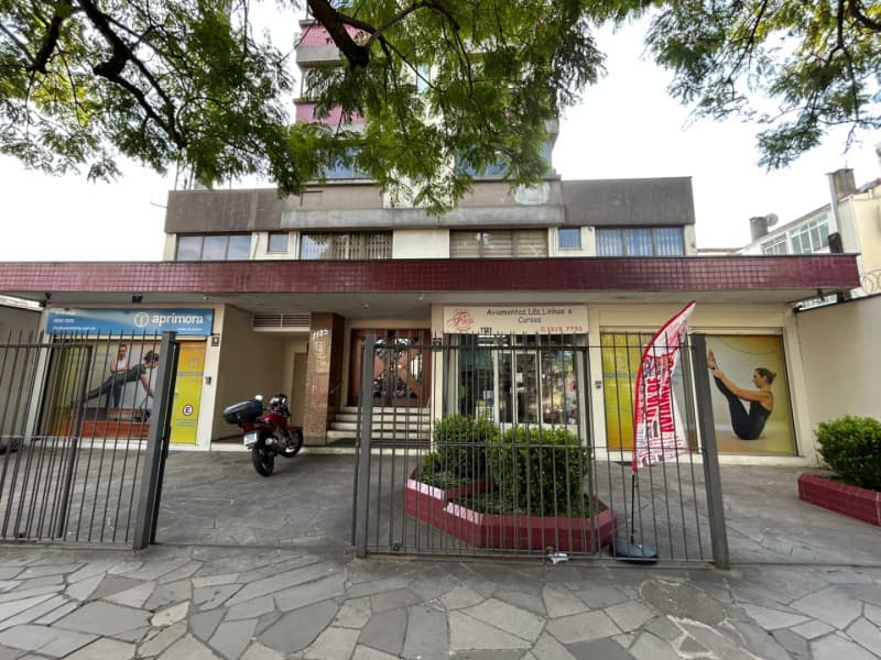 Foto 1 de 4: Comercial em leilão em Porto Alegre - RS, bairro Jardim Botânico — LOTE 001 SALA COMERCIAL NO BAIRRO JARDIM BOTÂNICO