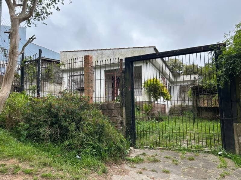 Foto 4 de 5: Casa em leilão em Porto Alegre - RS, bairro Glória — LOTE 001 CASA NO BAIRRO GLÓRIA