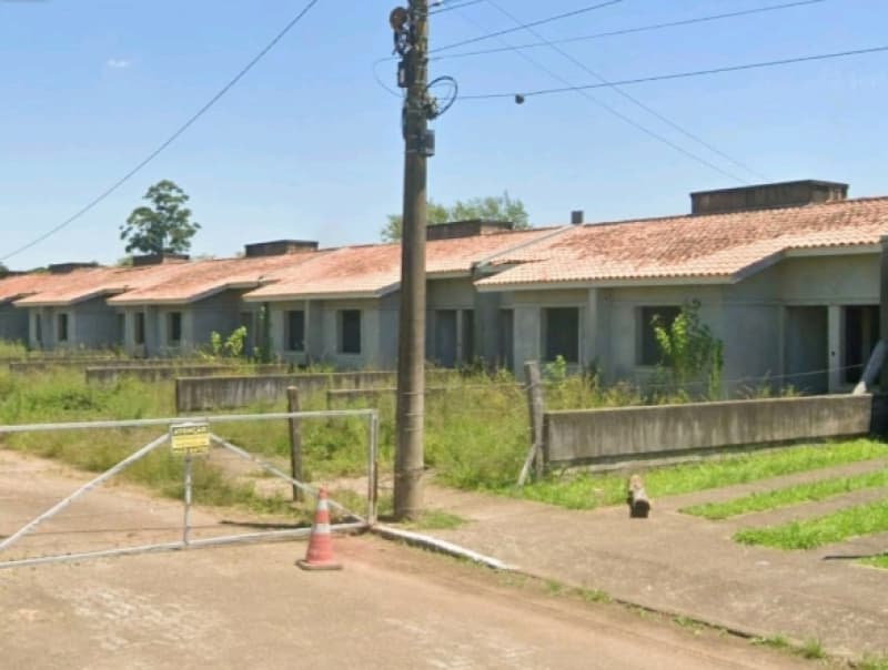 Casa em leilão em Esteio - RS, bairro Vila Três Marias — LOTE 011 CASA Nº 461-A E CASA Nº 461-B