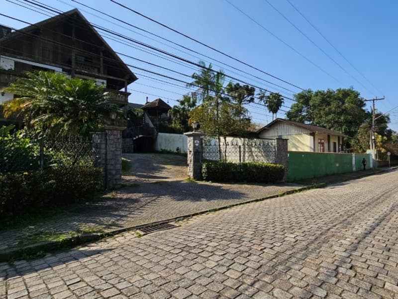 Foto 4 de 5: Casa em leilão em Joinville - SC, bairro Glória — LOTE 001 CASA NO BAIRRO GLÓRIA EM JOINVILLE/SC